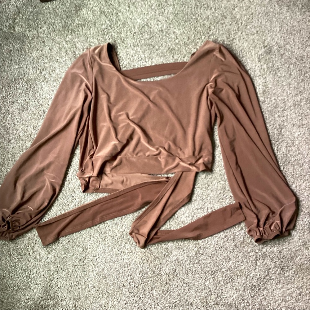 2 Saint Backless Crop Top Long Sleeve Shirt